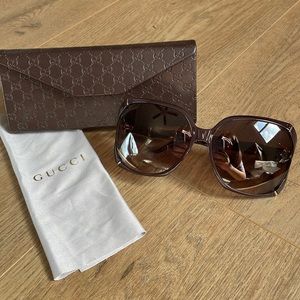 Gucci Oversized Bamboo Sunglasses